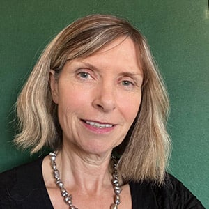 Jennifer Charteris 300x300